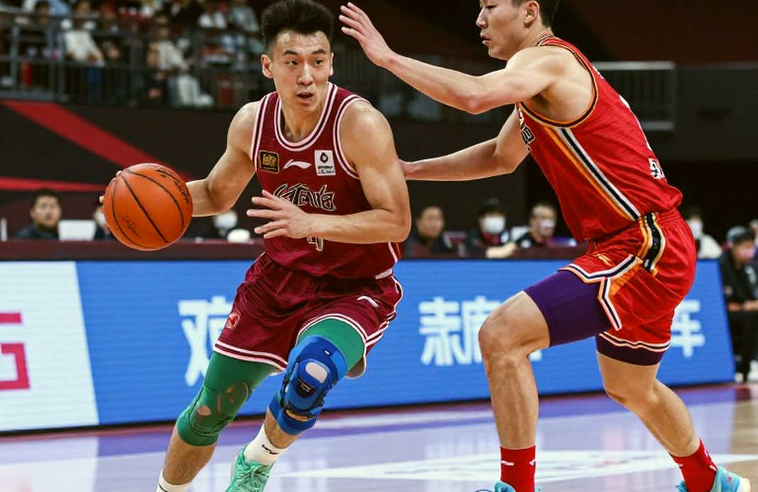 ASVEL bị cấm đăng ký cầu thủ vì nợ 300.000 euro: tiếng rít từ phòng kế toán